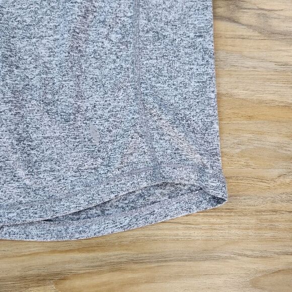 🔥Gray & Black Open Strappy Back Athletic Sleeveless Top Medium - Picture 9 of 10